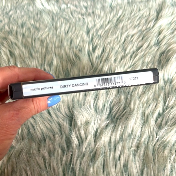 🌟Host Pick! 🌟Dirty Dancing 2 Disc Ultimate Edition 📀 DVD - Picture 3 of 5